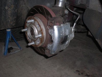 Bremssattel vorn links.JPG