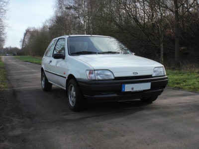 stg_85 Ford Fiesta Mk3 1.3 (03.16).JPG